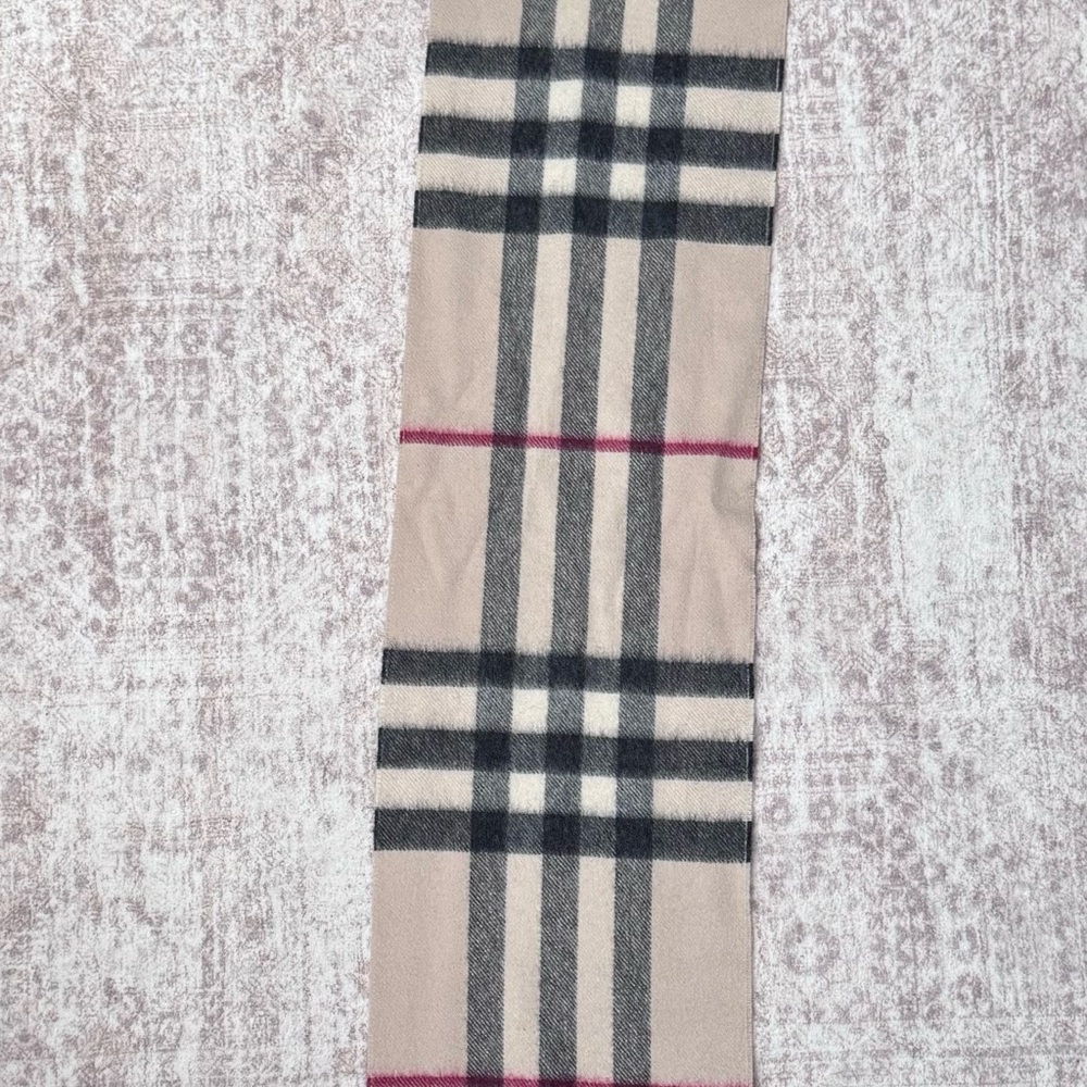 Burberry Beige and Black Checkered Scarf (almost new)